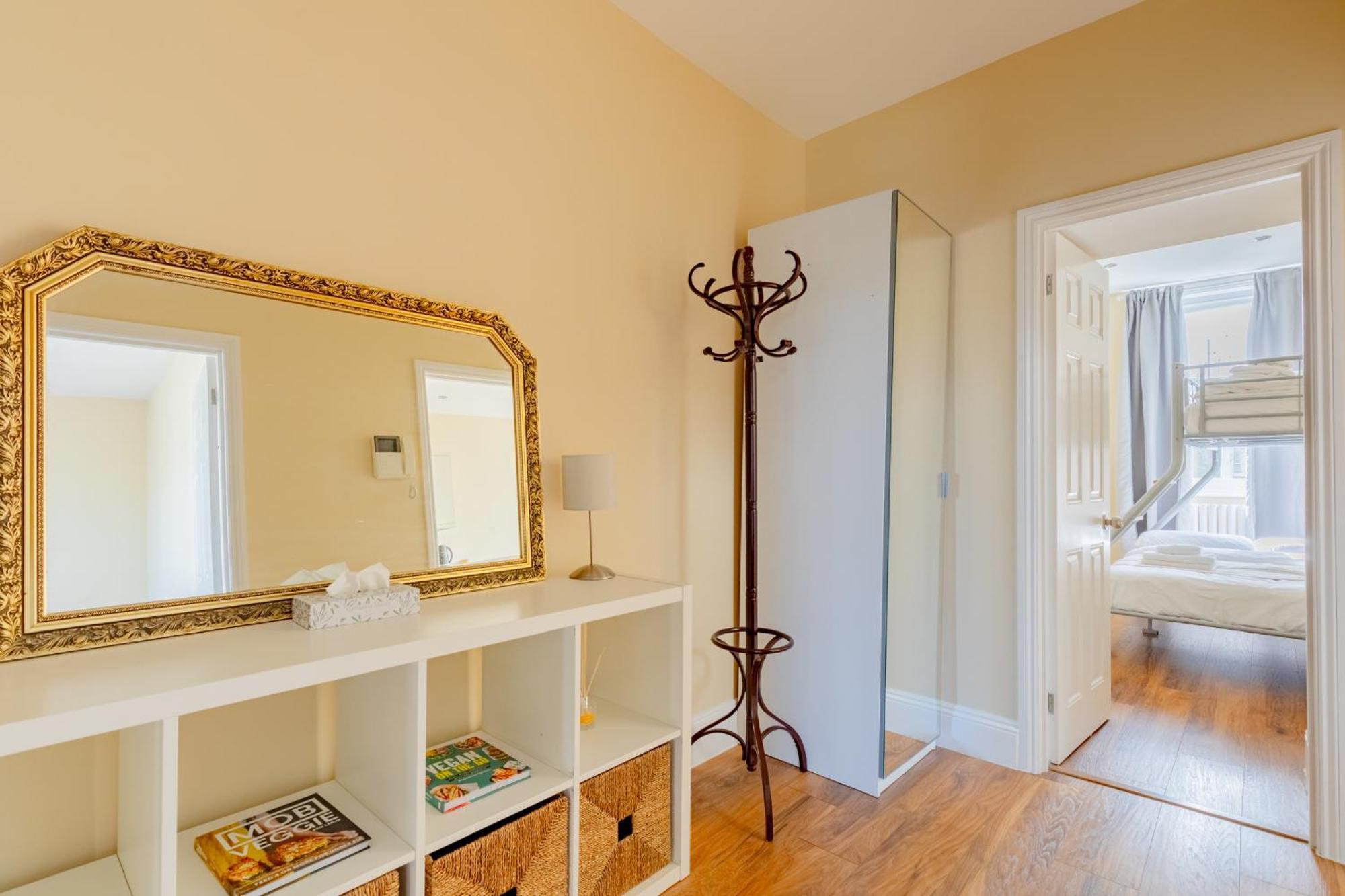 Newly Renovated 2bd Floor Flat West Brompton Appartement *
