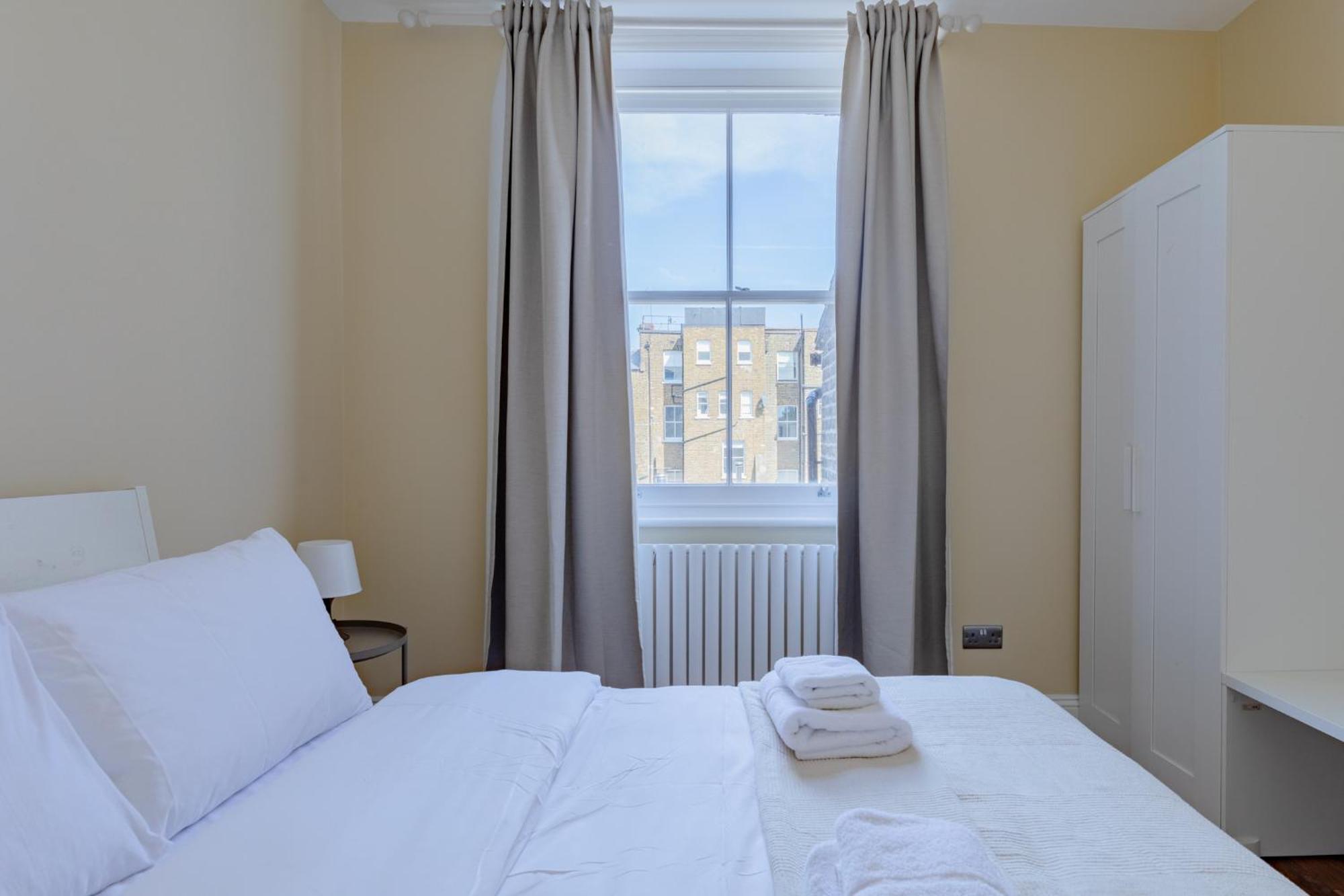 Newly Renovated 2bd Floor Flat West Brompton